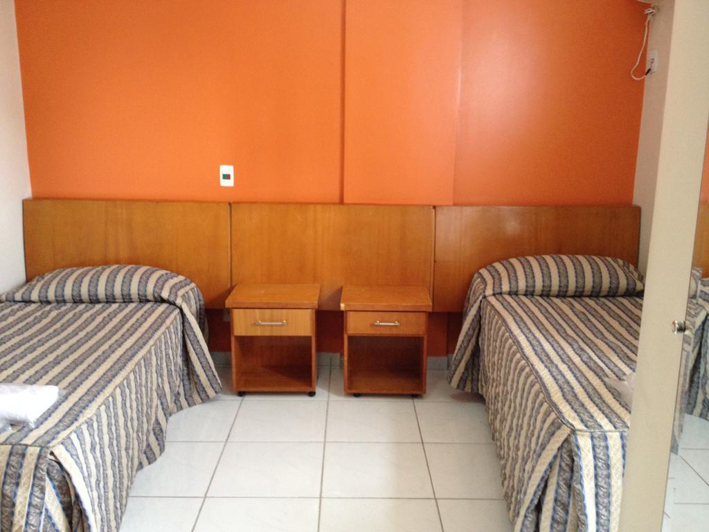 Athenas Plaza Hotel Goiânia Esterno foto